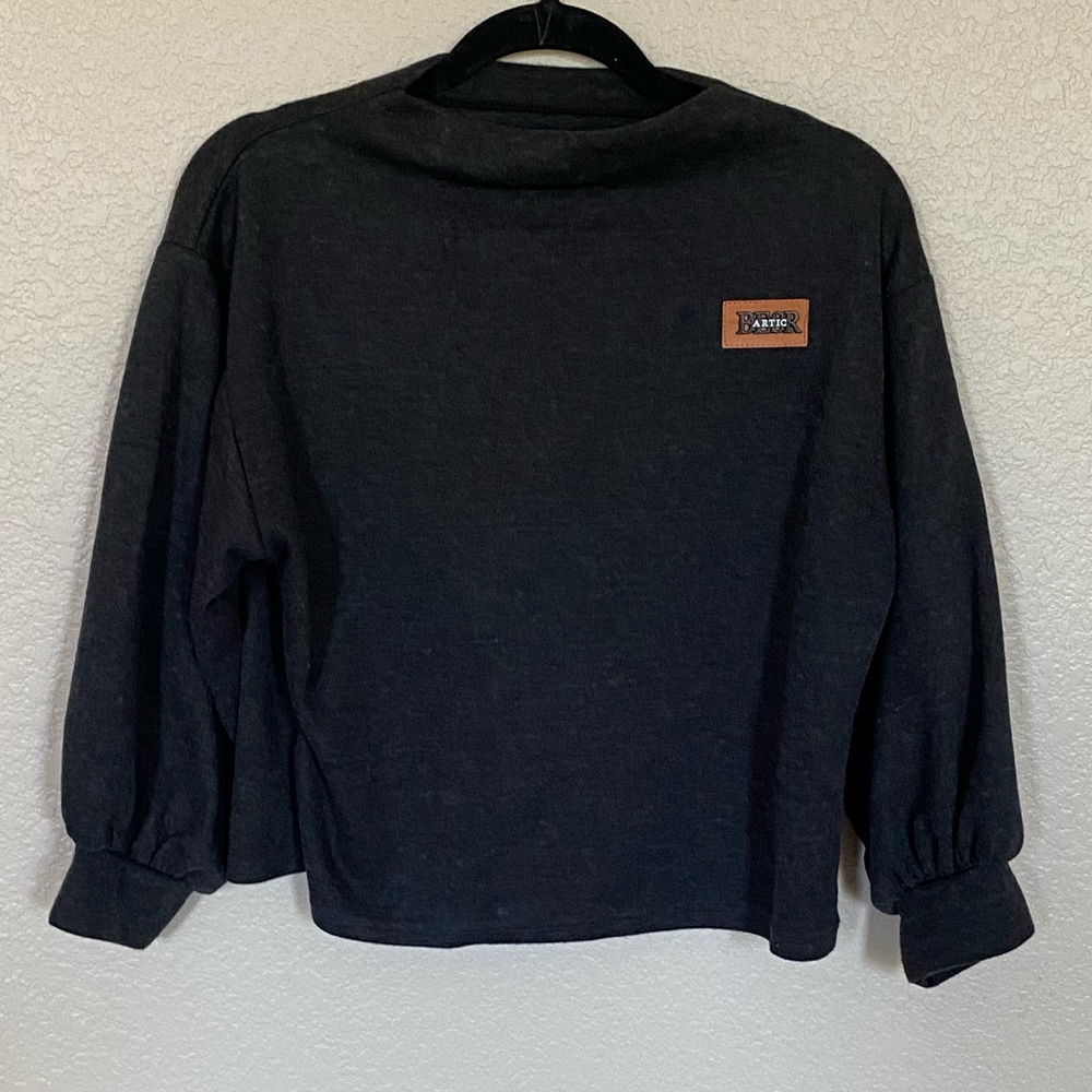 Cropped Half Sleeve High Neck Sweater!